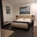 Hotel Dei Mille Neapel